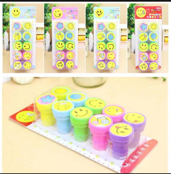 Pack of 10 - Cute Emoji Stamp Set Kids Arts And Crafts Stamper - Stationery Accessory Designed For Creative Stamping And Daily Craft Routine (Random Emojis)